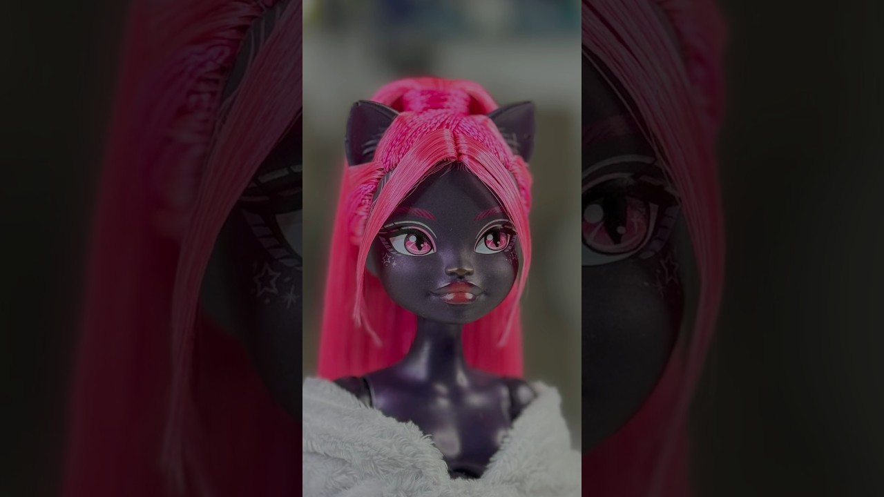 Fixing up Monster High G3 Catty Noir #monsterhigh #doll #hairstyle