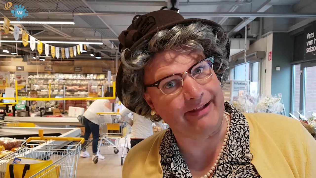 Toos Koopt bingokaarten op getallen! | Helmond
