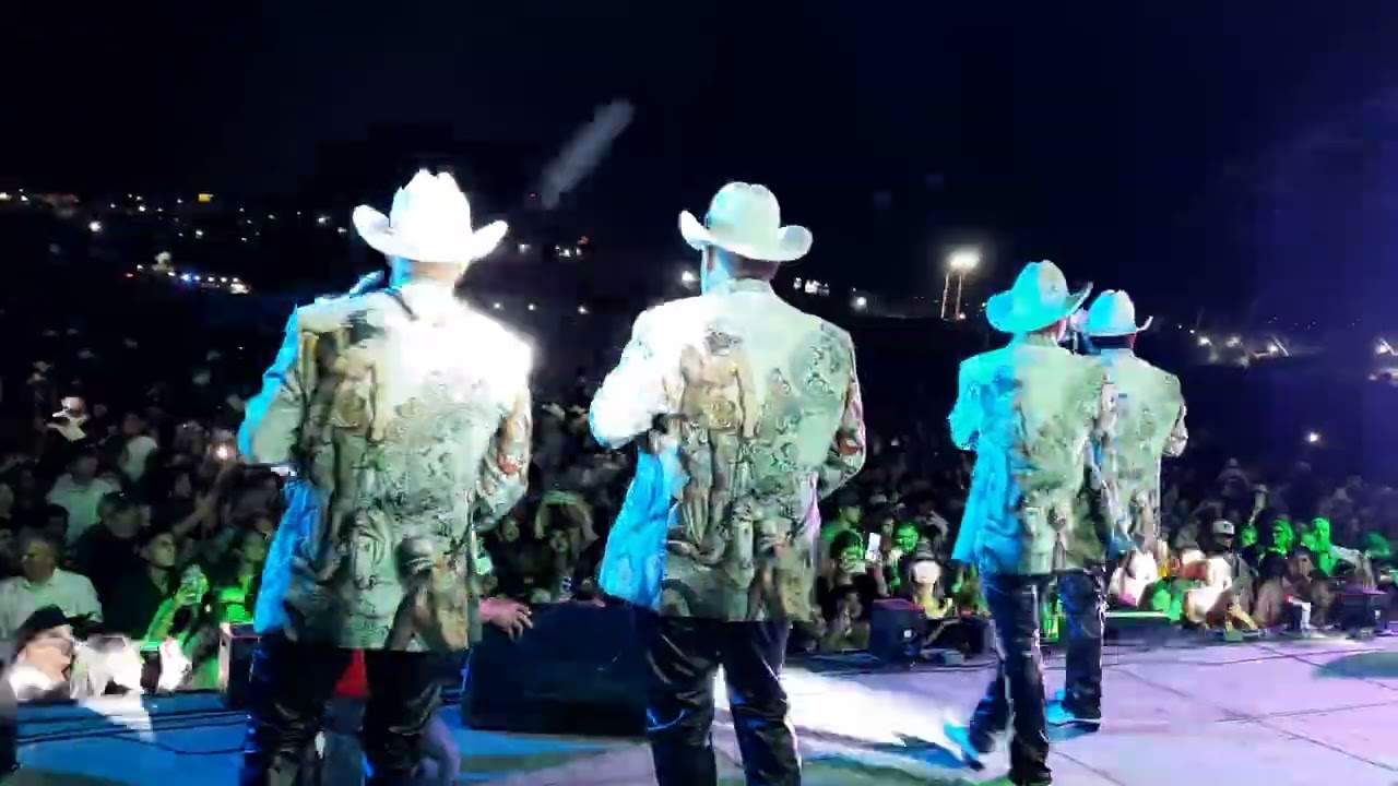 Su Majestad La Brissa en Vivo Nogales 50 Aniversario