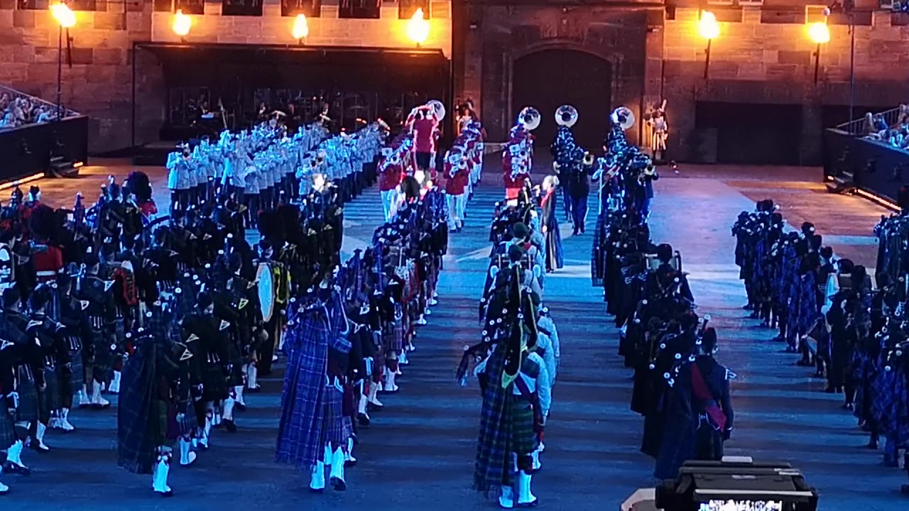 🇨🇭 Basel Tattoo 2018, The Parting Glass with Massed Bands and Massed PnD