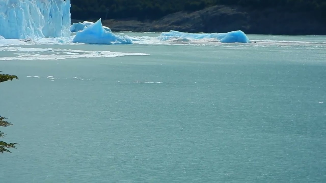 Impresionante Desprendimiento de Base del Glaciar Perito Moreno!!!!