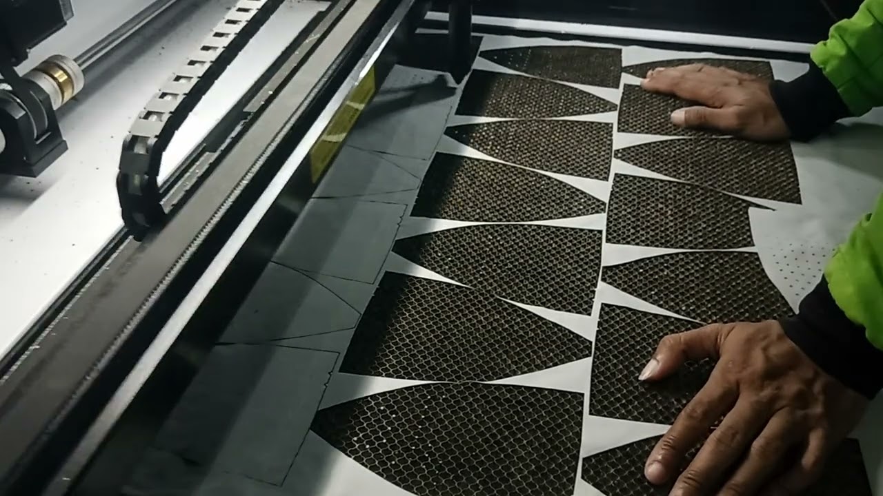 Laser Cutting Process on Double Layer Stretch Fabric Material January, 7 2026