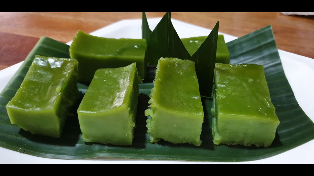 改良版的福建糕点 - 班兰枧水糕 Pandan Alkaline Kuih