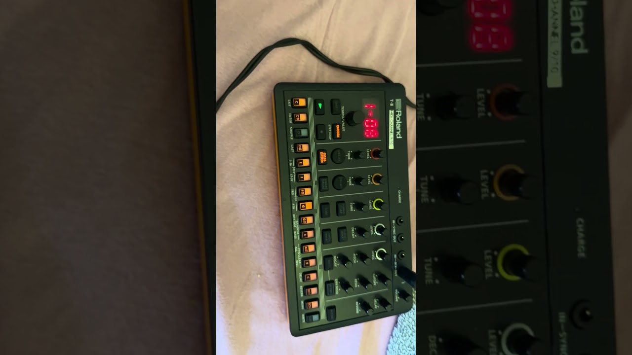Subpac M2 test with Roland T-8