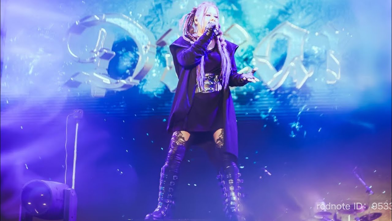 Nitte Valo ~ Toxic (dark cover version)