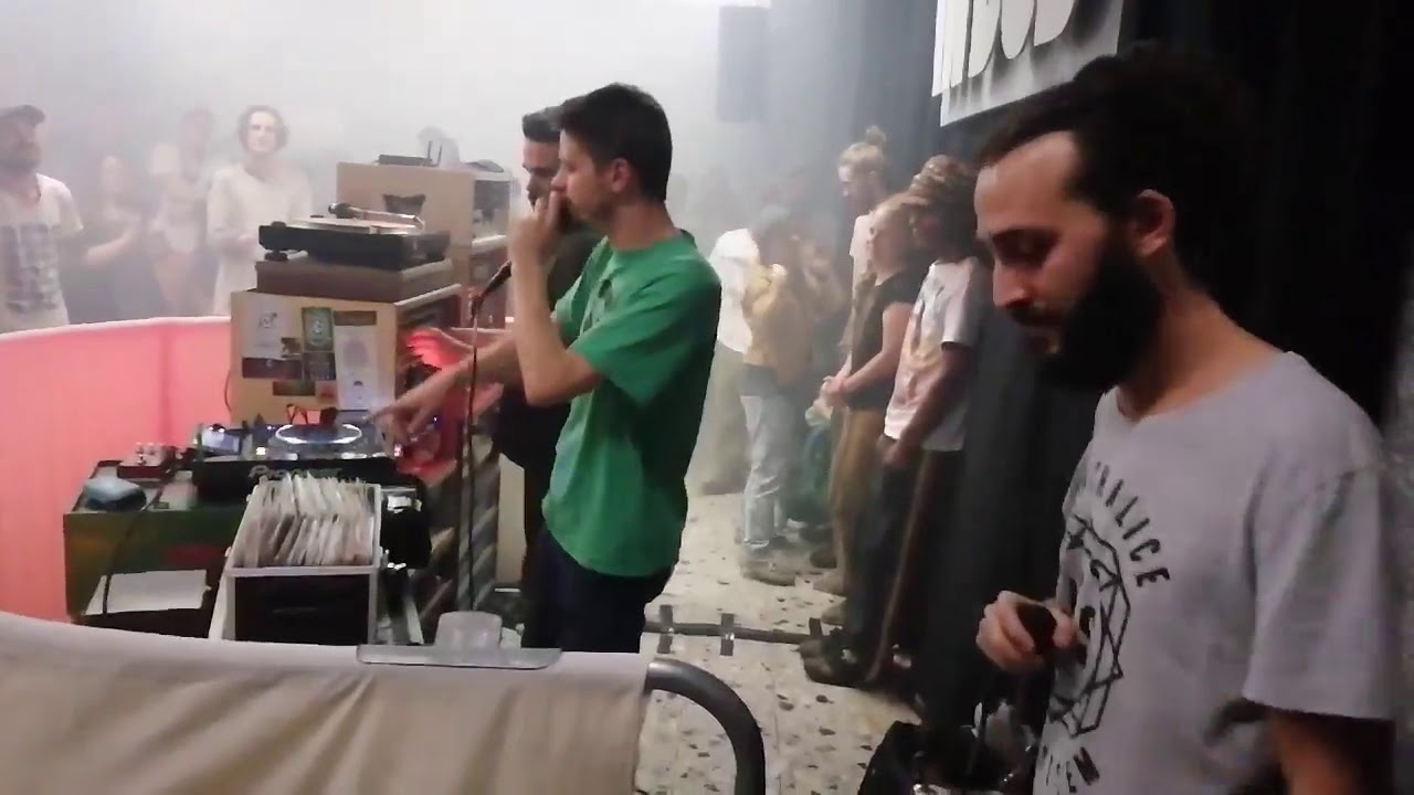 Welders Hi-Fi plays Numesa records, last tune  @ ZBau Nuremberg