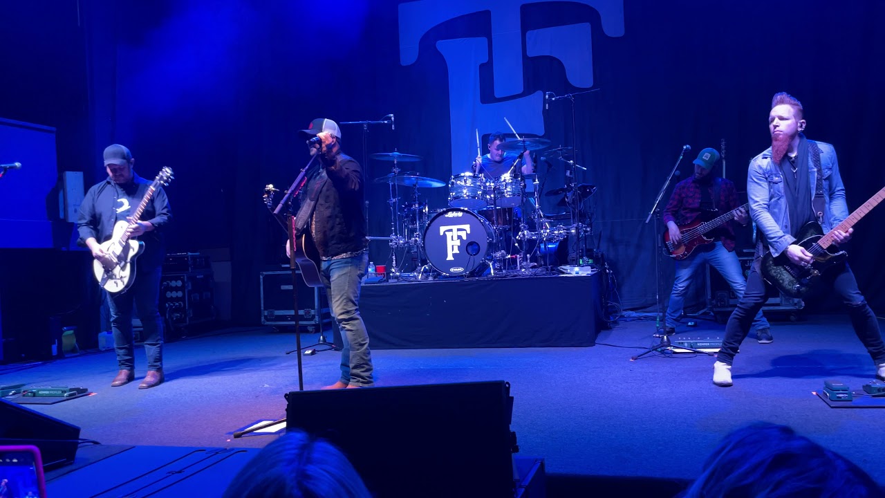 Tyler Farr-Whiskey In My Water(live) 11/20/21 Apollo Theatre