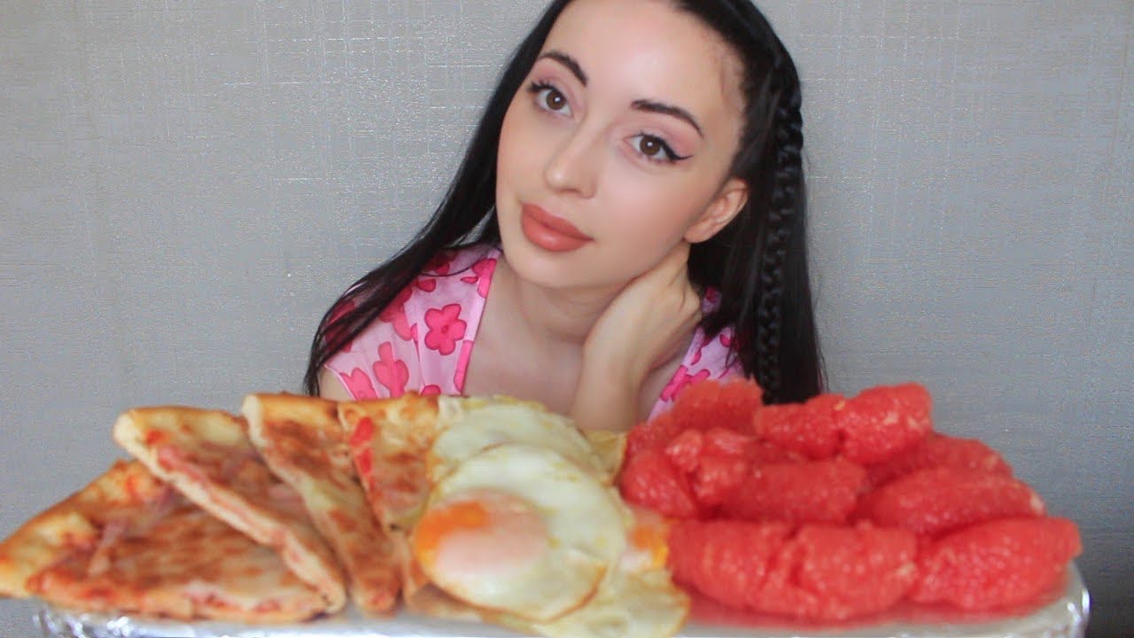 МНЕ ЗАБИЛИ СТРЕЛУ / Мукбанк Ayka Emilly
