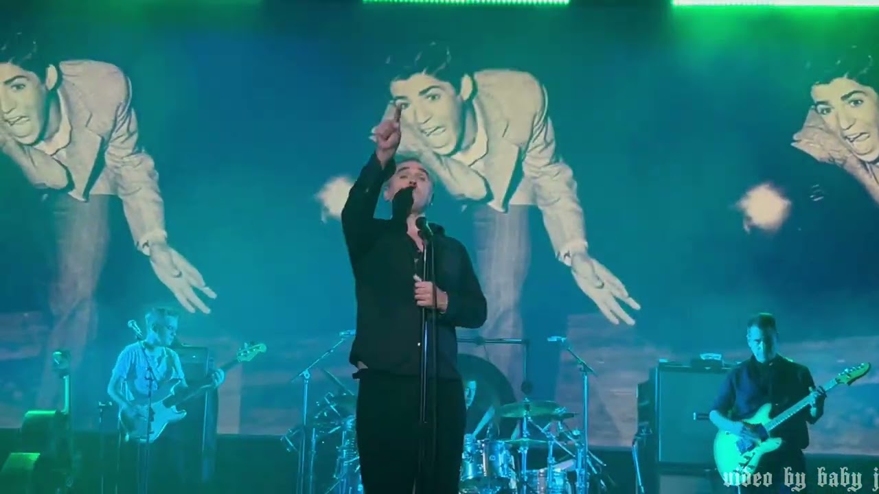 Morrissey-I AM VERONICA-Live @ O2 Apollo, Manchester, UK, October 4, 2022 #TheSmiths #Moz