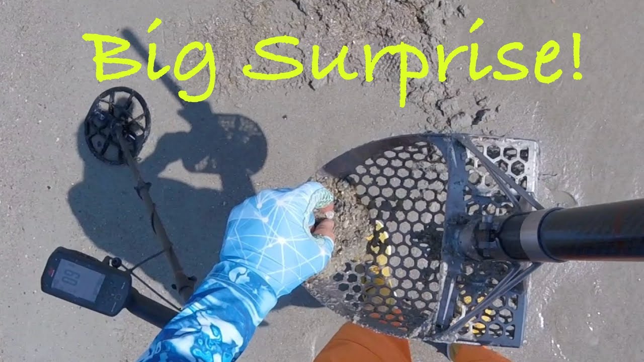 Treasure Found Metal Detecting on the Beach- manticore settings- Gold SurpriseS!