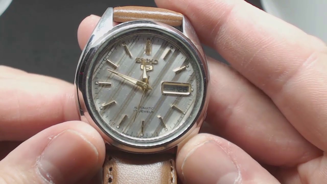 Seiko 5 vintage watch  17 jewels review