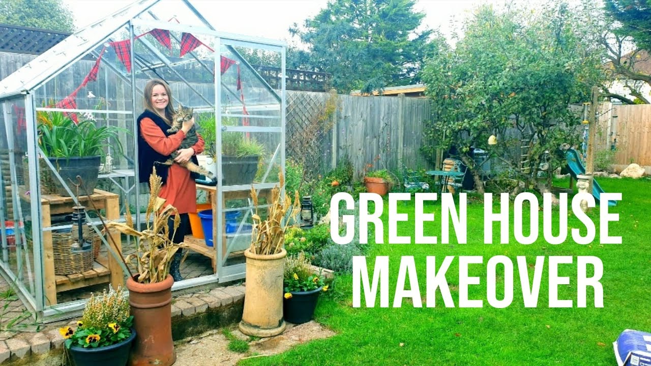 Organising My Greenhouse | Greenhouse Makeover | DIY Pallet Workbench | Gemma's Allotment UK Garden