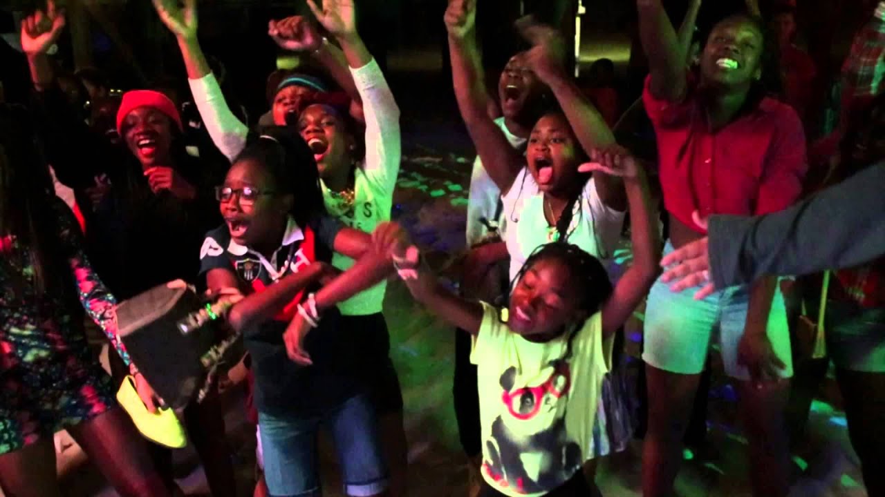 UYFL TV - LuAu On The Beach