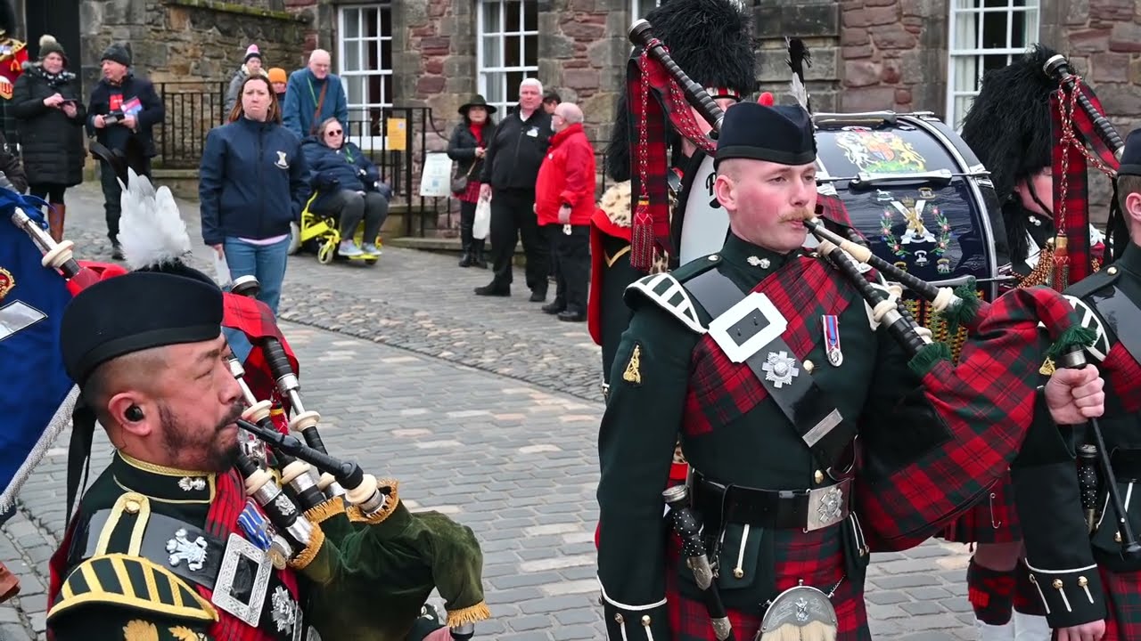 Highland Cathedral / Pipes & Drums 2 SCOTS RHF and SCOTS Band