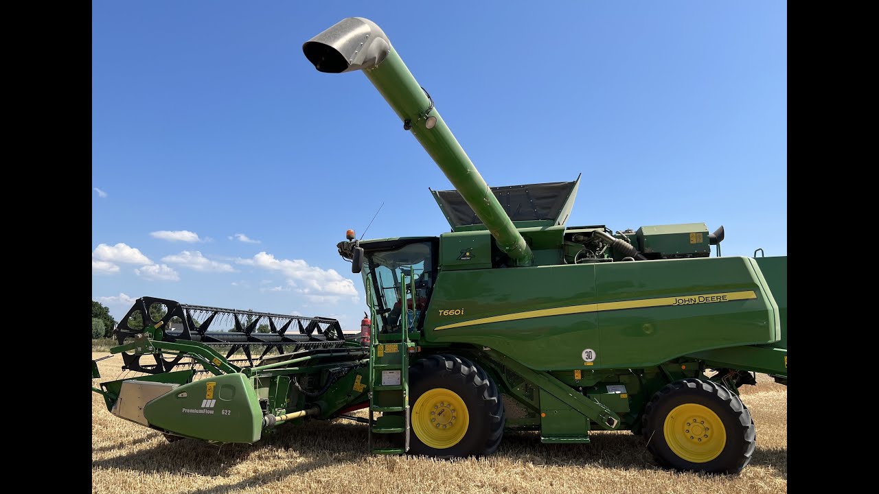 John Deere T660i & New Holland CX8.70 / wheat 2022 ...