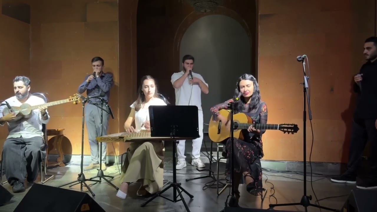 Գոլե - Խիյո Խանե ( Gole/Khiyo Khane - armenian traditional song)