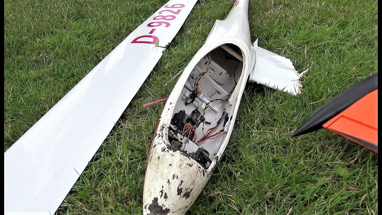 Meeting de Gravelines 2021.  Crash lors un remorquage planeur