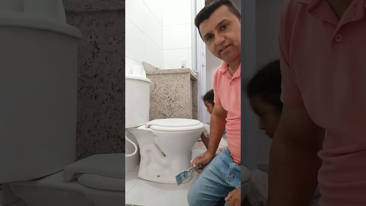 #FACIL COMO REJUNTAR O PÉ  DO VASO SANITÁRIO#...acabe com o mal cheiro!