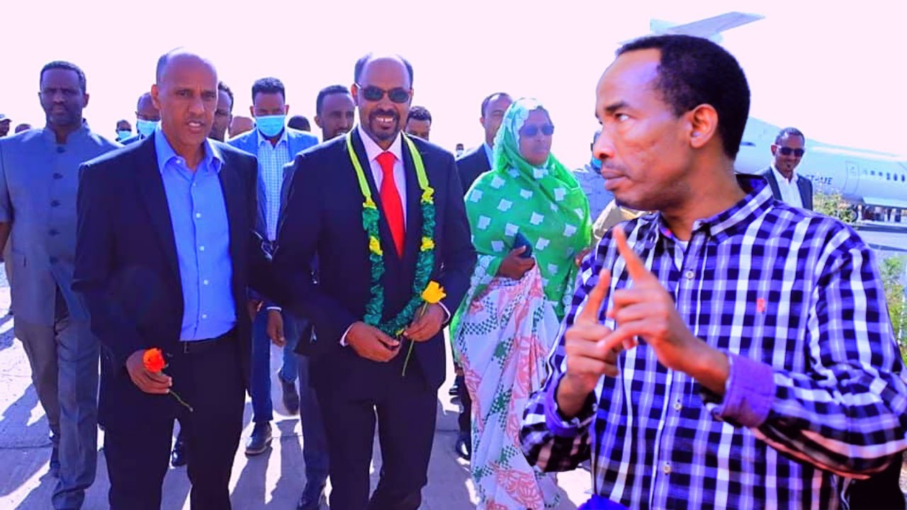 Jama Gallad oo si Adag Uga Hadlay Deeqdii Axmaaradu keentay Magaalada Jigjiga Iyo Abaaraha DDS.
