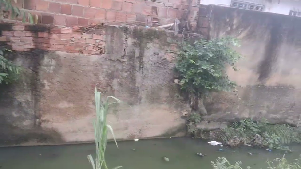 A RUA MILTON MENDONÇA GRITA POR SOCORRO ESQUINA COM NILO PECANHA. 