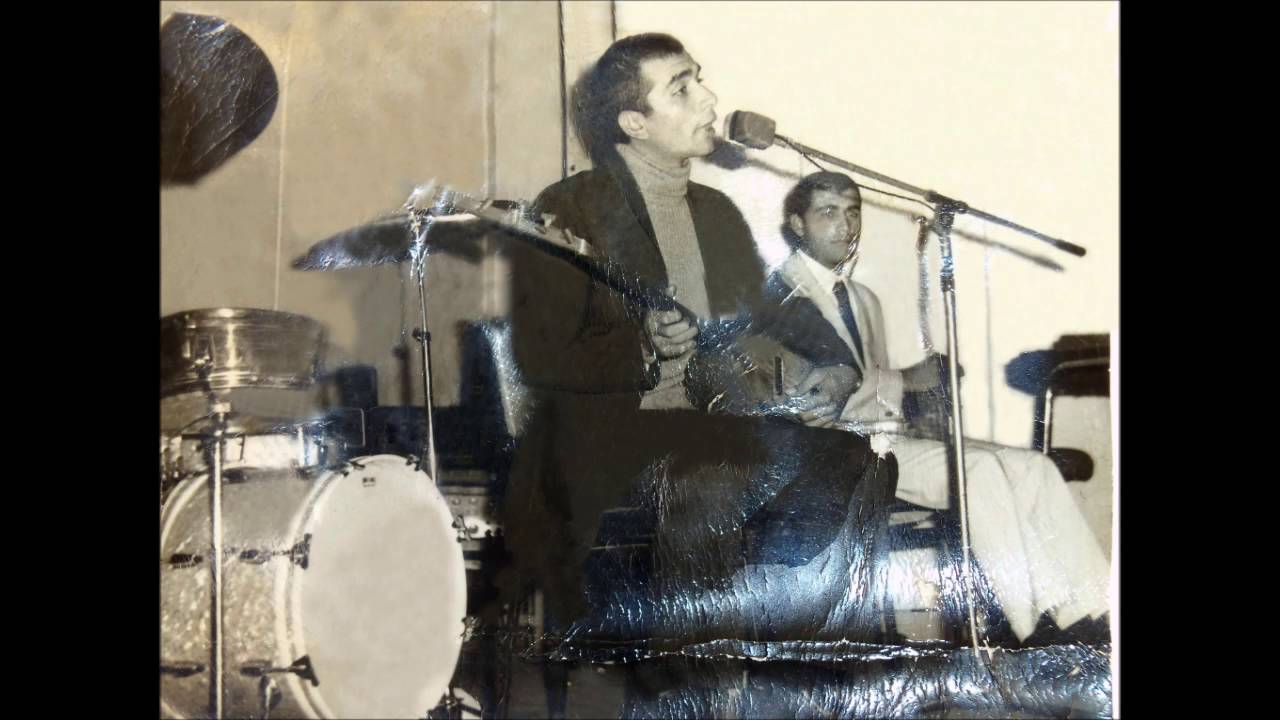 Sadık İçlises - Yüce Dağ Başında Yanar Bir Işık