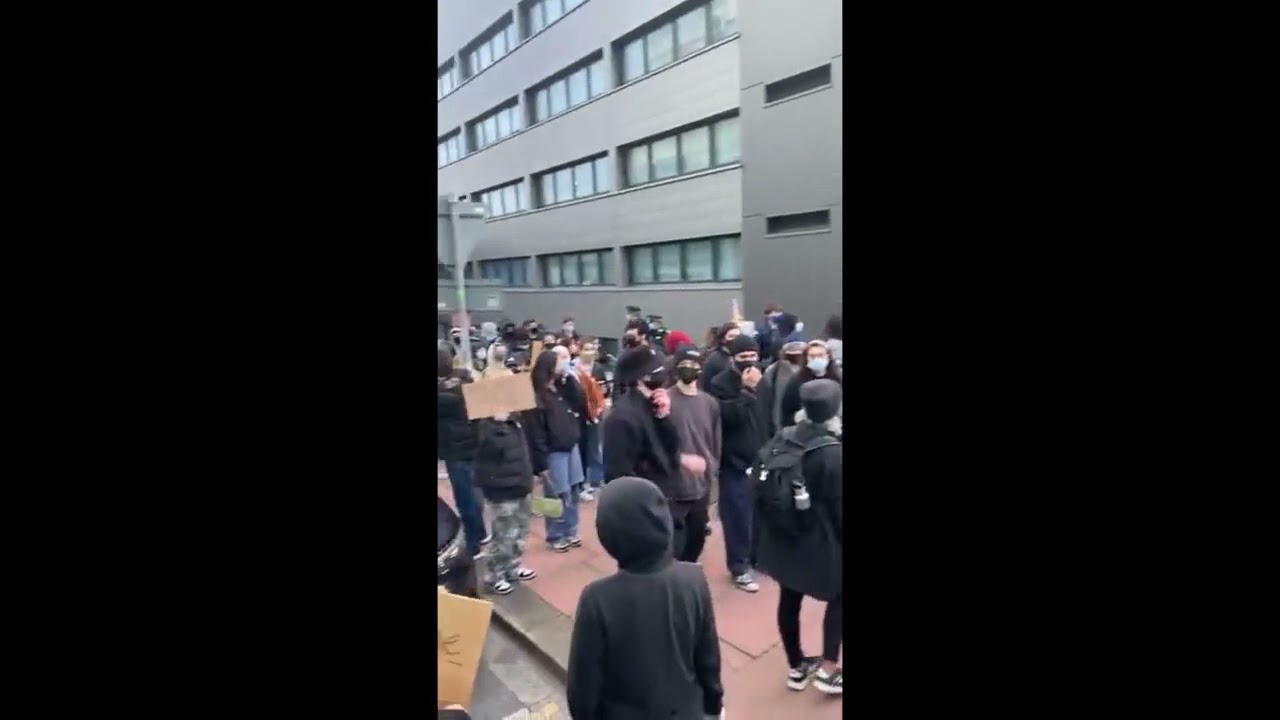 Large Crowds Gather Outside Brighton Police Station During 'Kill the Bill' Protest