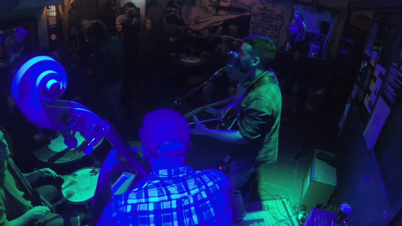 FANCY HOPPERS - LIVE Ozne Guinness Pub ☆ Rockabilly Old Country Swing