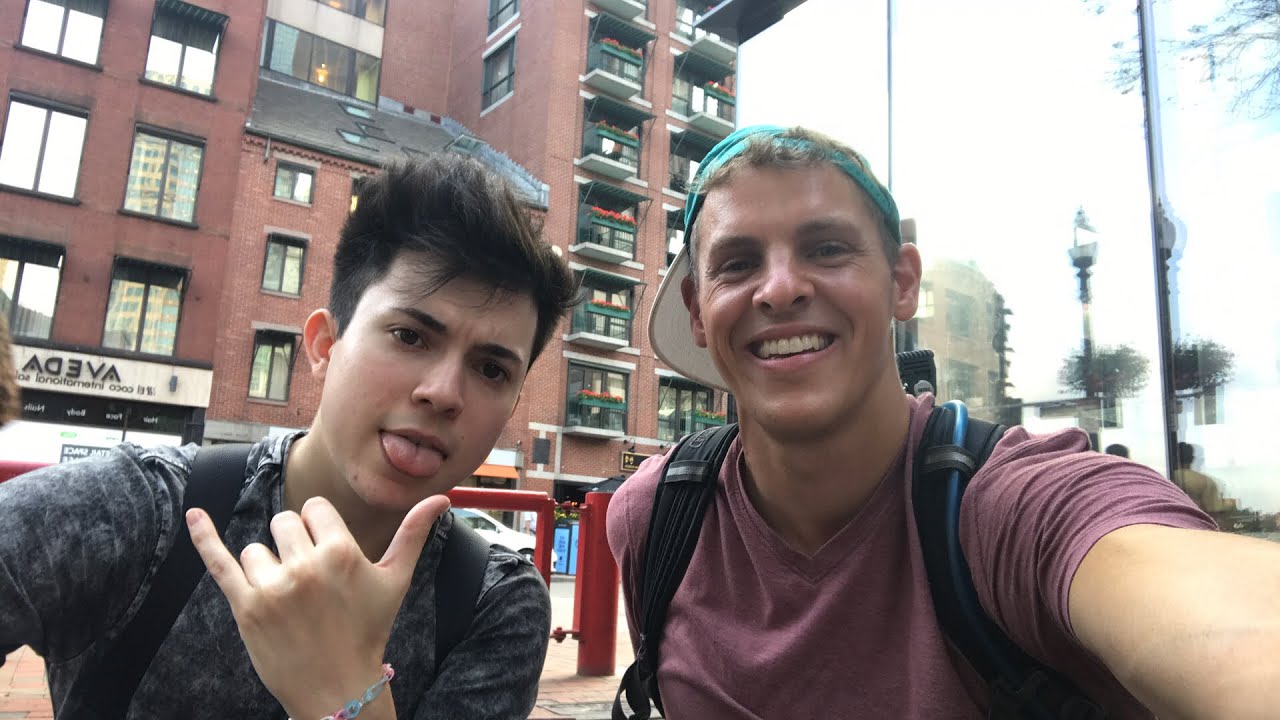 Advice from Sam Collins on being 🏳️‍🌈 in High School
