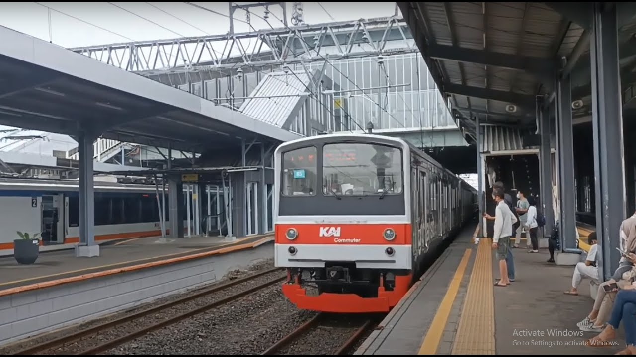 Naik angkot dari stasiun rawa buaya sampai kemang cuma 10rb an aja nih