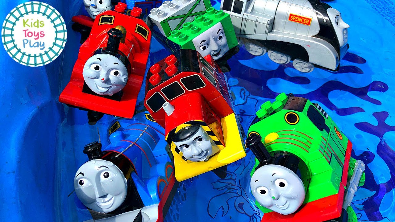 Thomas the Train Duplo Toy Train Races and Crashes!