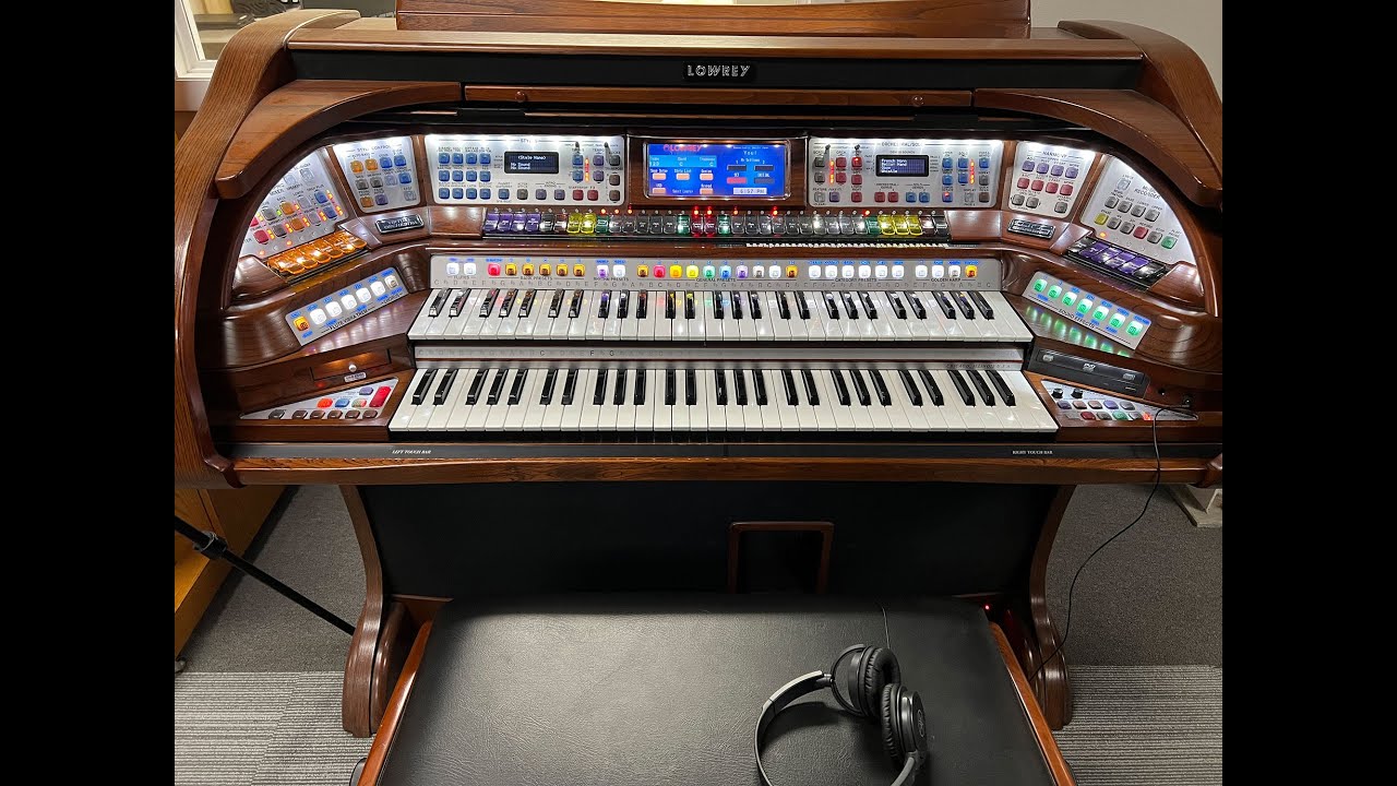 Lowrey Sterling Edition Organ