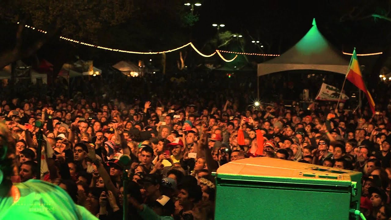 Slightly Stoopid   No Cocaine Live)   Ft  Tribal Seeds   2013 Cali Roots Music & Arts Festival