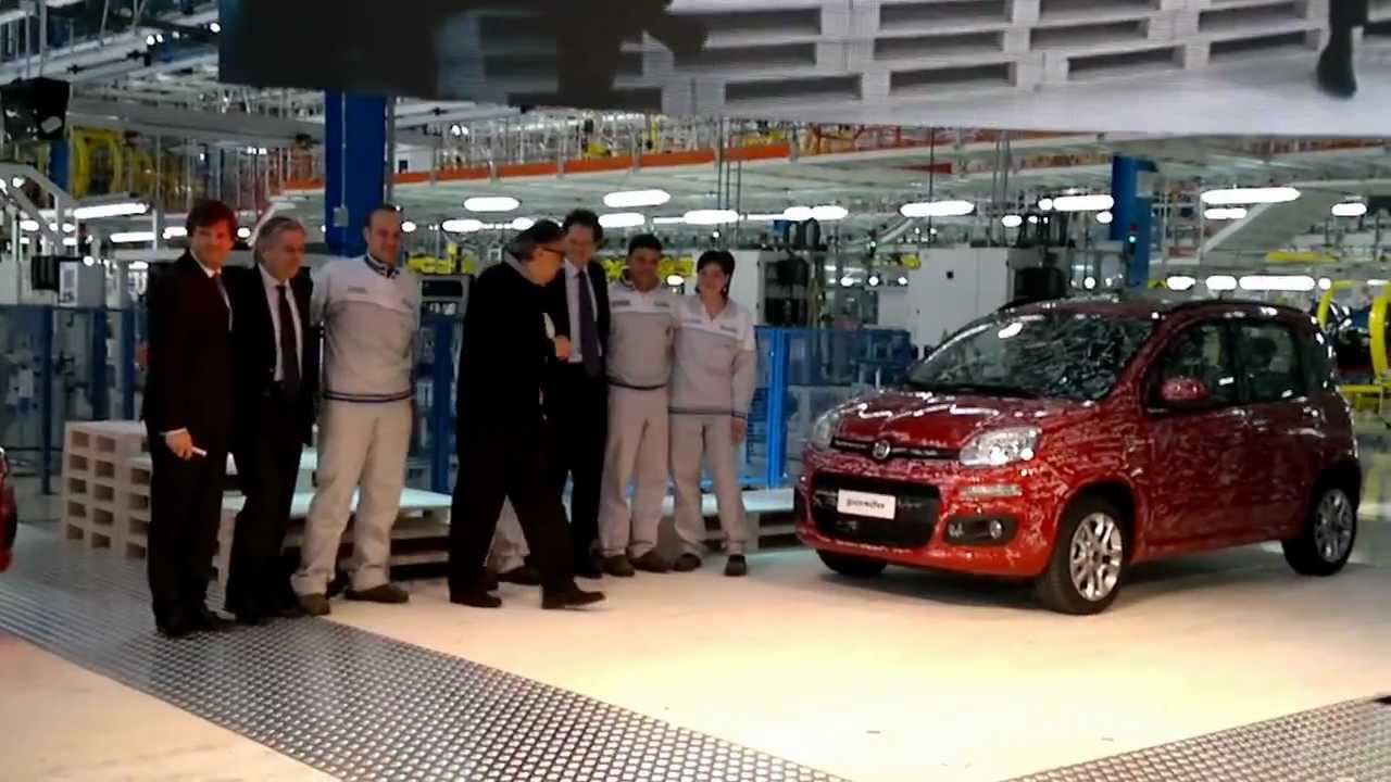 Marchionne ed Elkann firmano la prima Panda di Pomigliano d'Arco