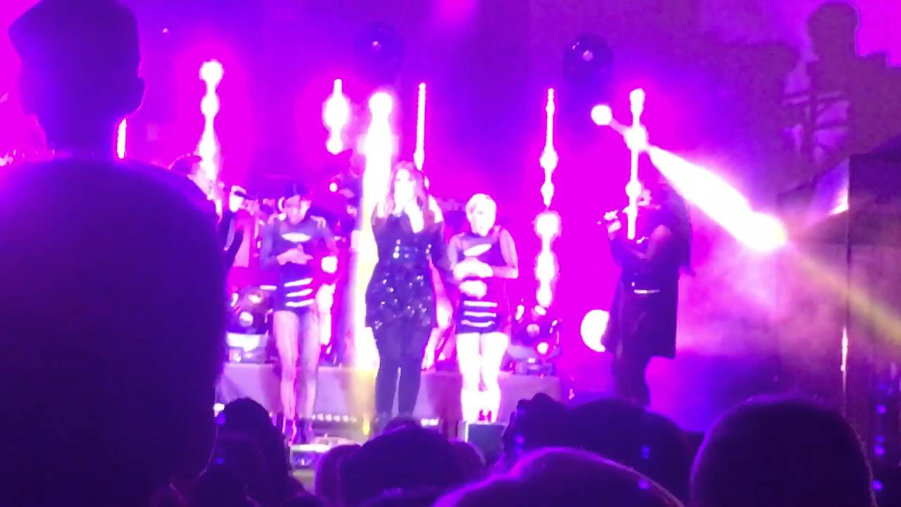 Meghan Trainor - Better When I'm Dancin live at SunFest