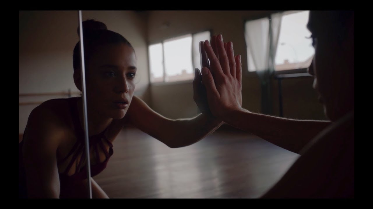 Alice Wonder - 'Que Se Joda Todo Lo Dem&aacute;s' (Official Video)
