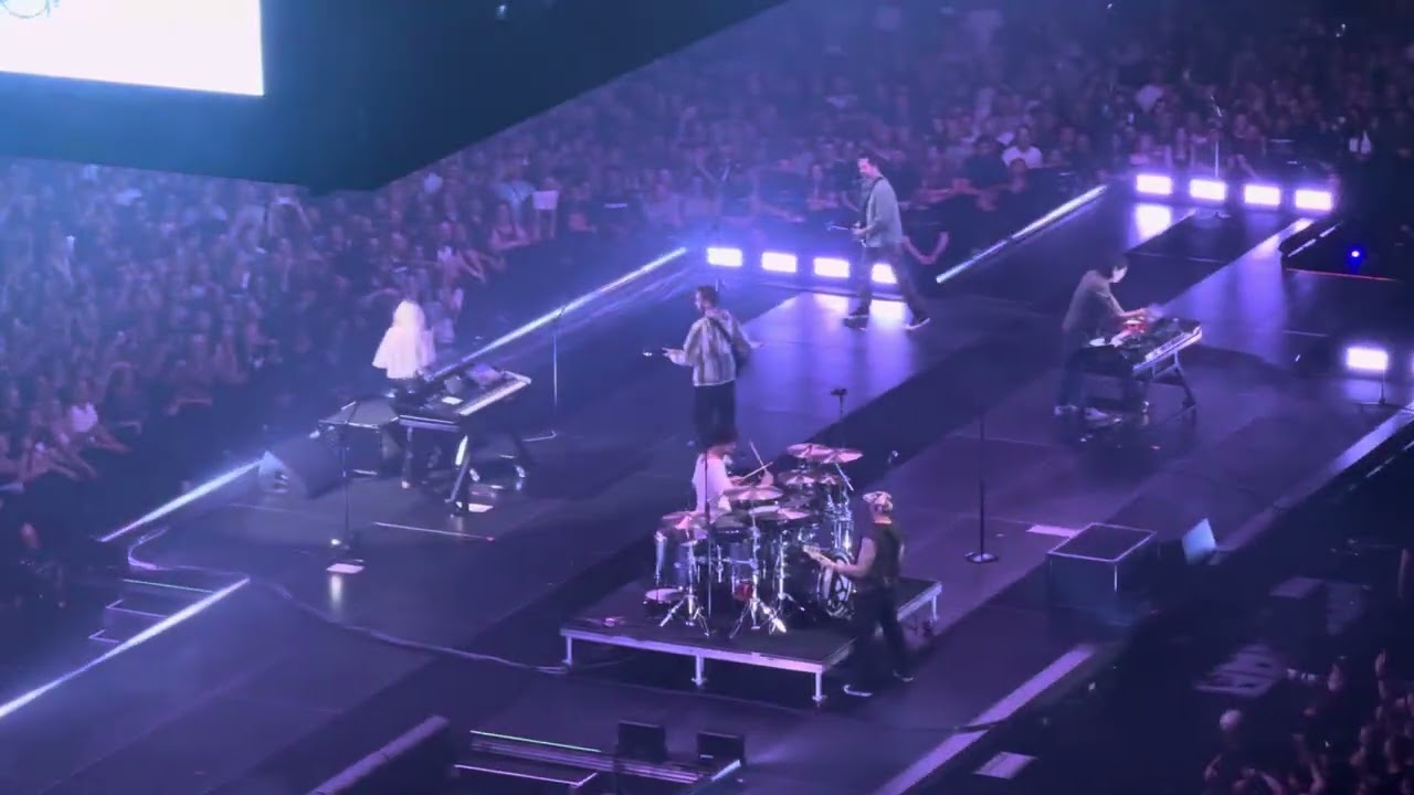 Crawling - Linkin Park live @ Barclays Arena, Hamburg 22/09/2024