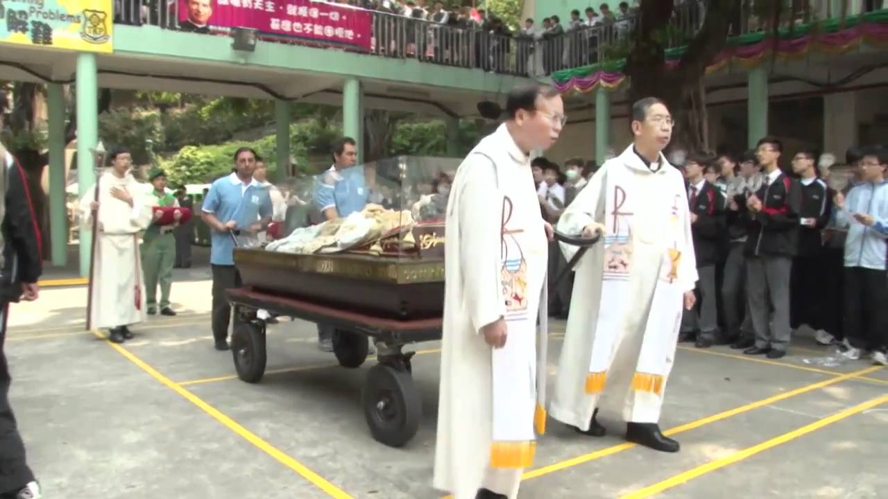 恭迎鮑思高神父聖髑來華-3月25日鄧鏡波學校恭迎聖髑