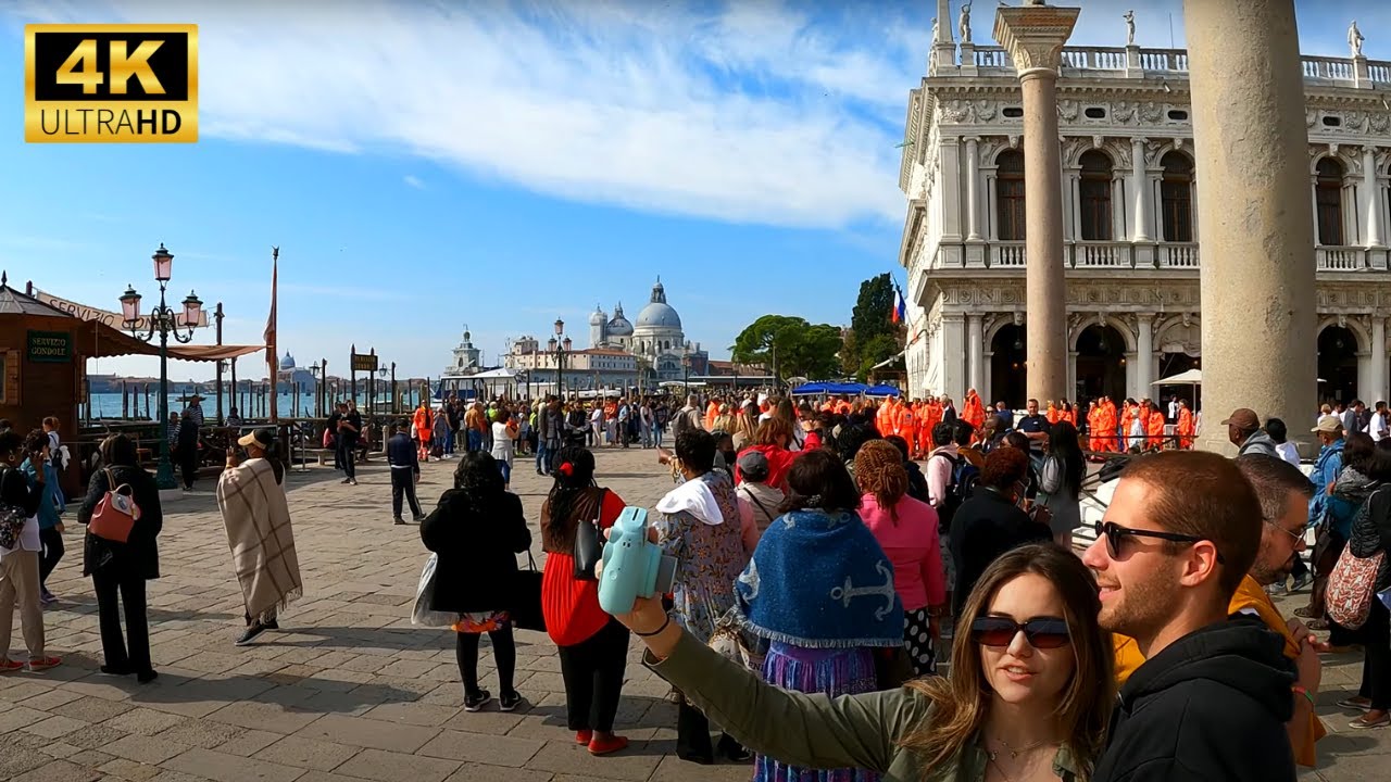 Beautiful Venice, Italy - Walking tour - San Marco - Rialto Bridge - St. Mark's Square