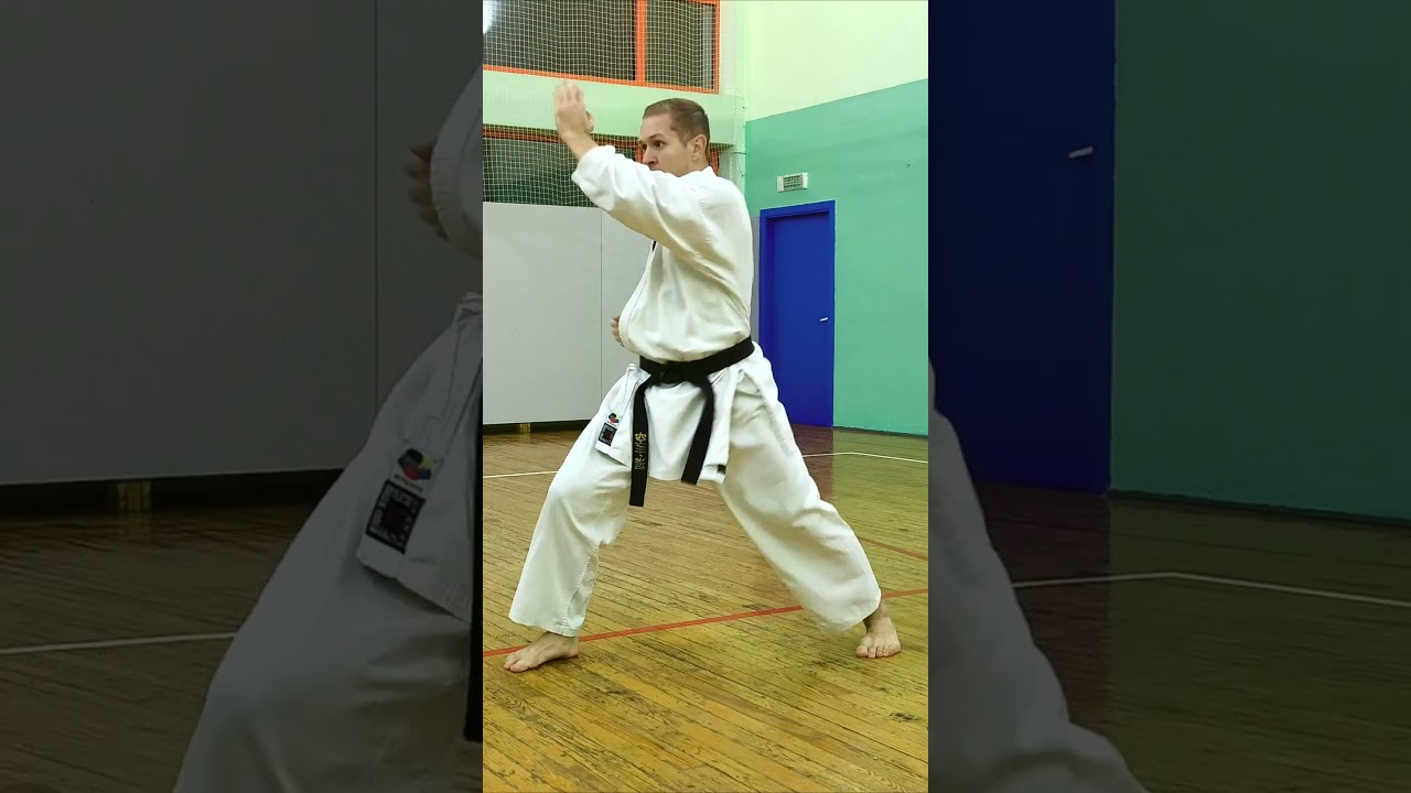 Техника ударов: ЛОКТИ  #боевыеискусства #martialarts #martialartstraining #empiuchi
