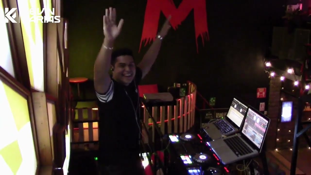 NOCHE DE FIESTA EN TALARA PERU