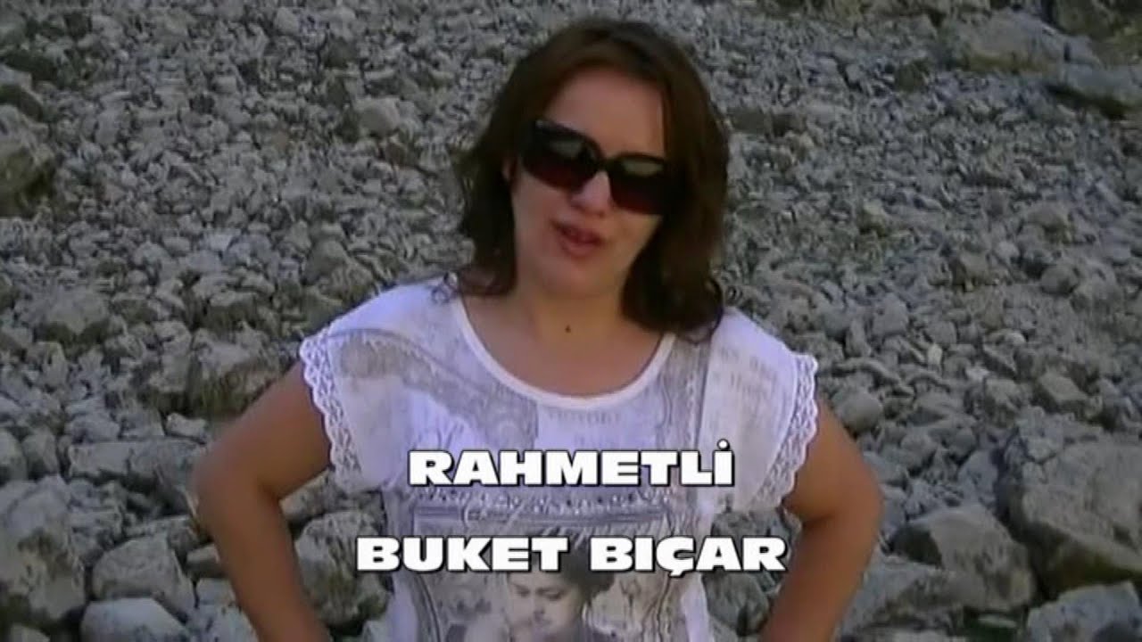 OBRUK.TAVAS. GÜMÜŞDERE KÖYÜ. RAHMETLİ. BUKET BIÇAR. 20 temmuz 2011. foto ayfa