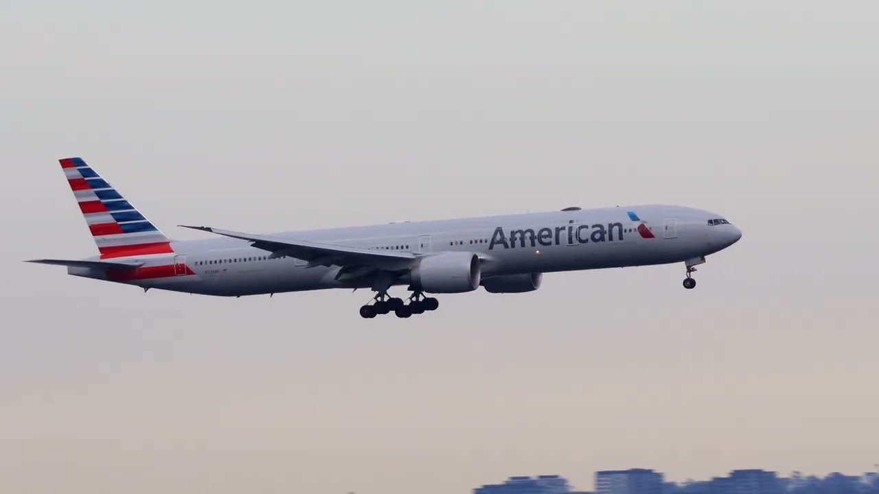 American Airlines AA73 Los Angeles-Sydney | N723AN