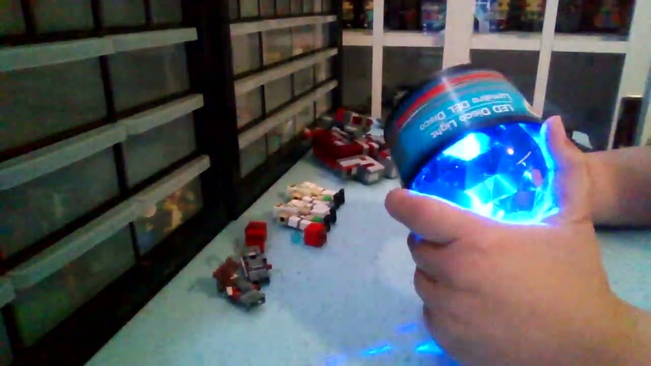 Cleaning my lego desk and talking about the channel's future