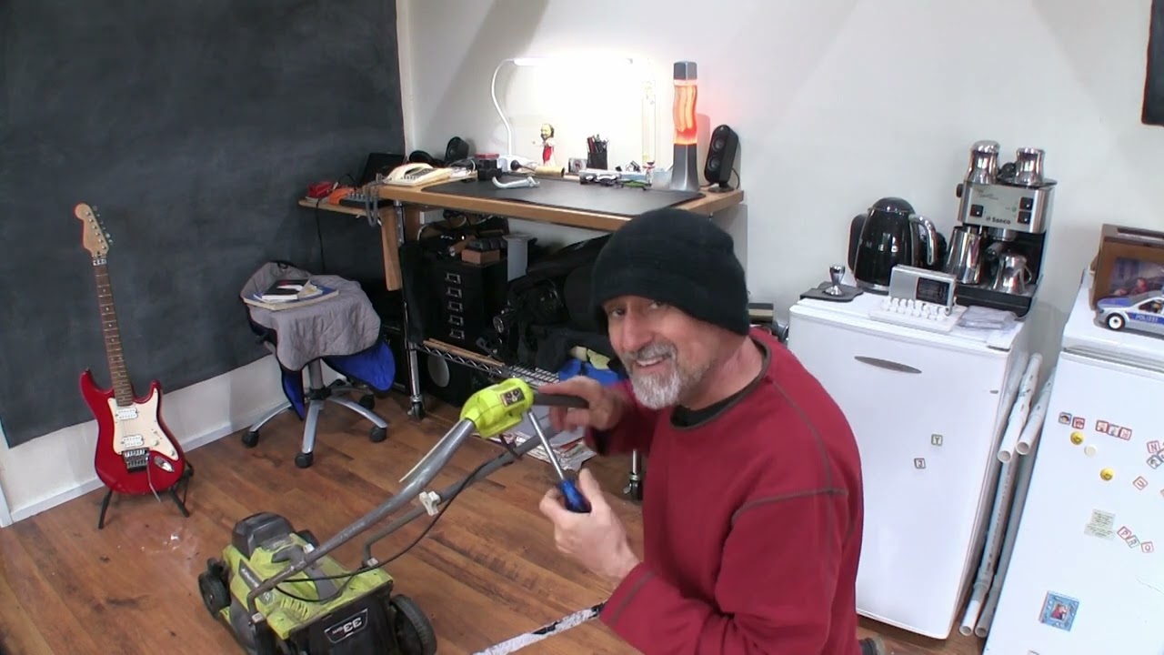 AH 2023 S4E2 - Ryobi 33cm Lawn Mower Handle Fix