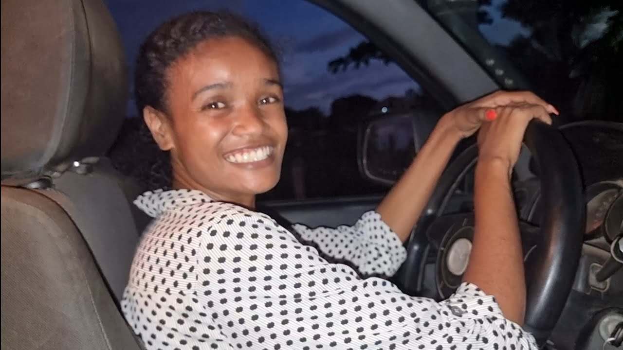 NOMADS DRIVING SCHOOL 🚗 lesson one Madagascar Island Indian ocean 🇲🇬