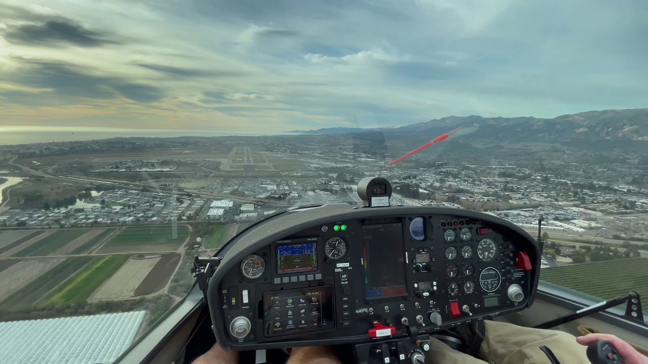 Stemme Motorglider landing in Santa Barbara