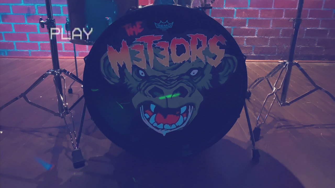 The Meteors - A Night In The Tombs (Official Music Video)