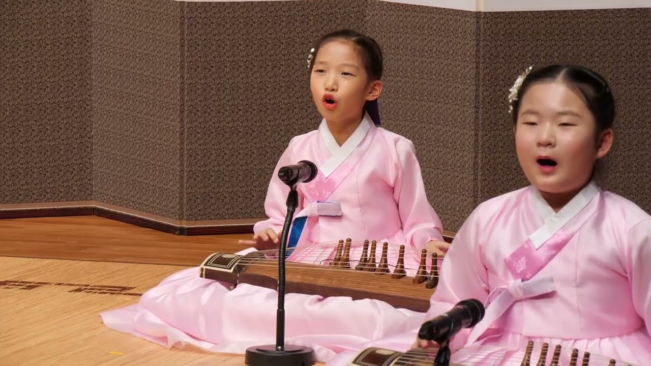 제294회 영재한음회 하늘빛가야금병창단 - 내 고향의 봄, 봄노래, 꽃타령 (5분 39초)
