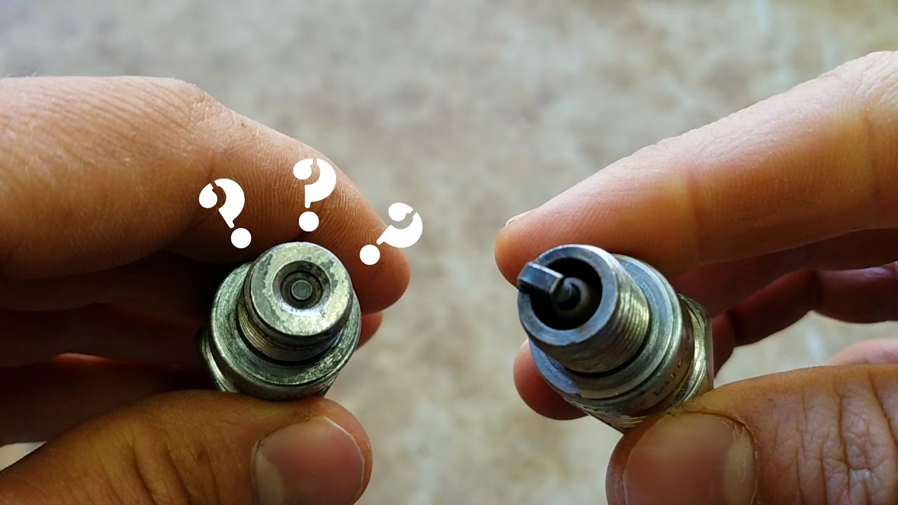 What Happened To This Spark Plug??? - Outboard Plug Tips!
