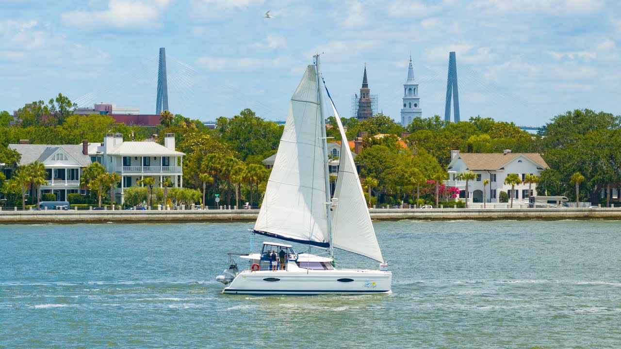 The Mutlihull Company | 2014 Fountaine Pajot Helia 44 